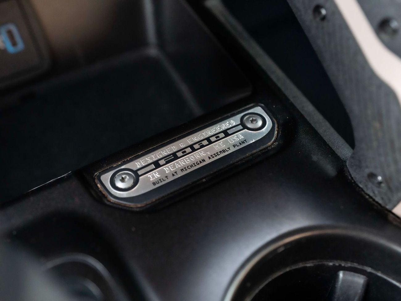 Ford Bronco Big Band 2.3L (5 Seater)