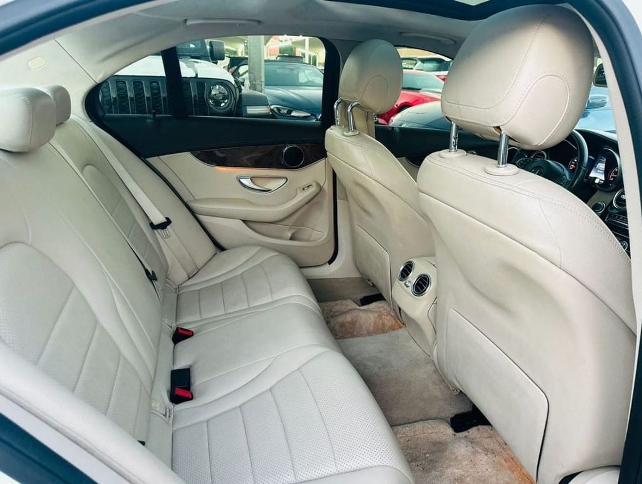 Mercedes-Benz C 200 mercedes benz c200 2016 gcc specs