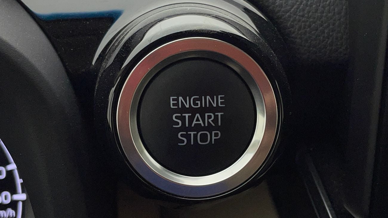 تويوتا لاند كروزر GXR 4 | بدون دفعة مقدمة | اختبار القيادة في المنزل