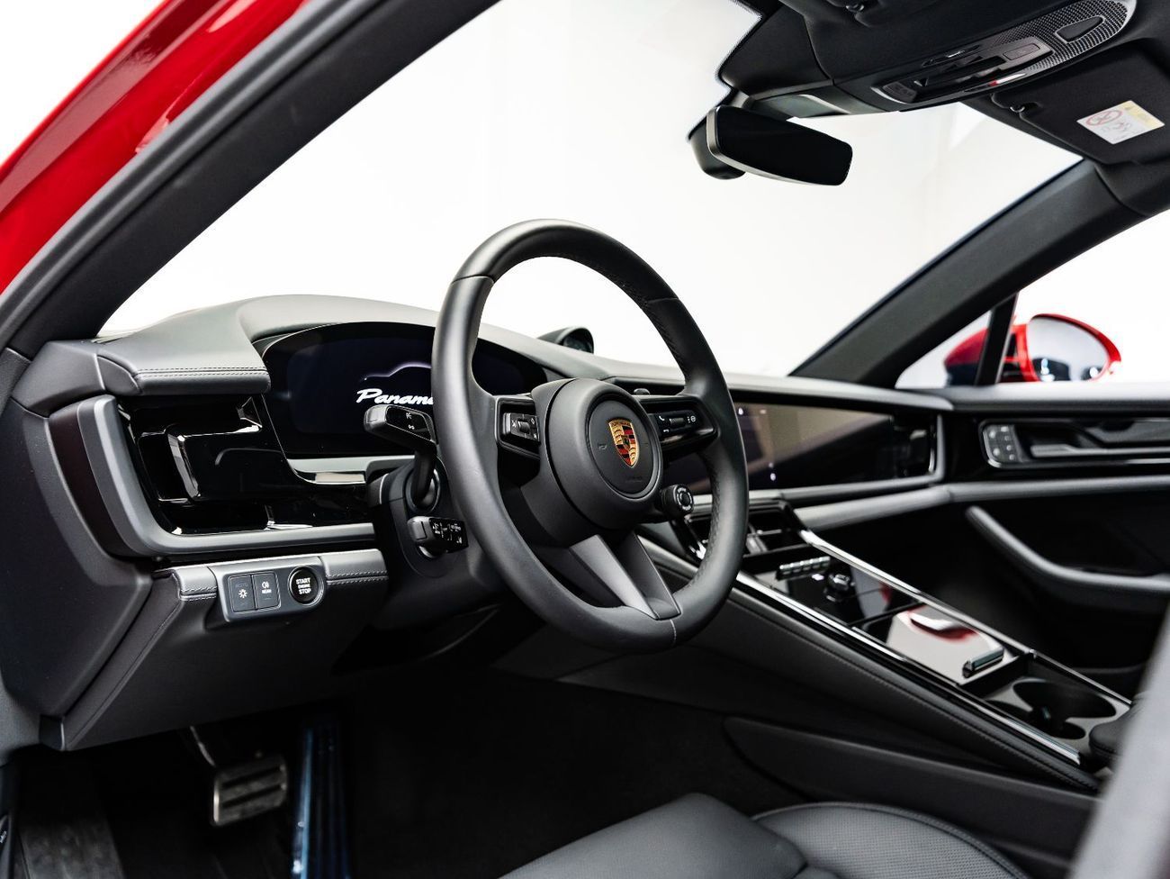 بورش باناميرا Base