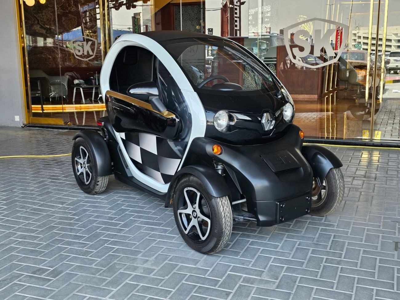 Renault Twizy ELECTRIC VEHICLE / LOW MILEAGE / ONLY FOR EXPORT / LOT#34593