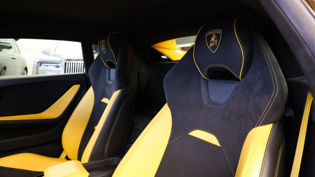 Lamborghini Huracan Tecnica - Lamborghini Huracán - 2024 – GCC Warranty with Service