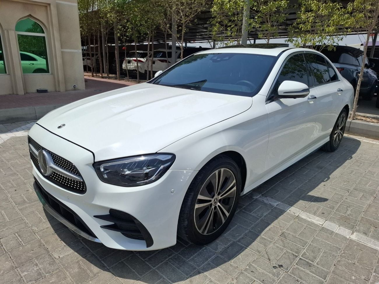 Mercedes Benz E250 STANDARD