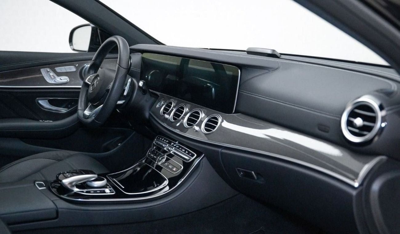 مرسيدس بنز E 43 AMG - 2 Years Warranty - Approved Prepared Vehicle