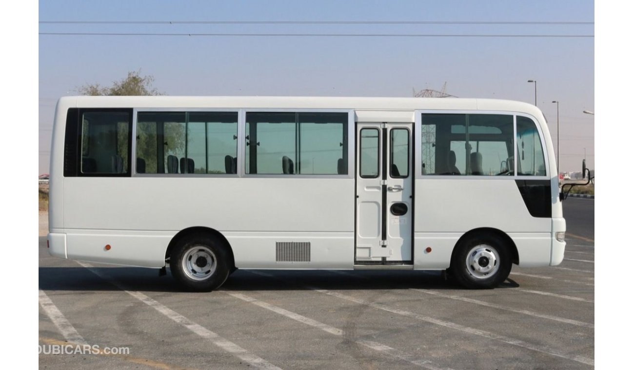 Nissan Civilian 2015 | BUS 30 SEATER WITH GCC SPECS AND EXCELLENT CONDITION