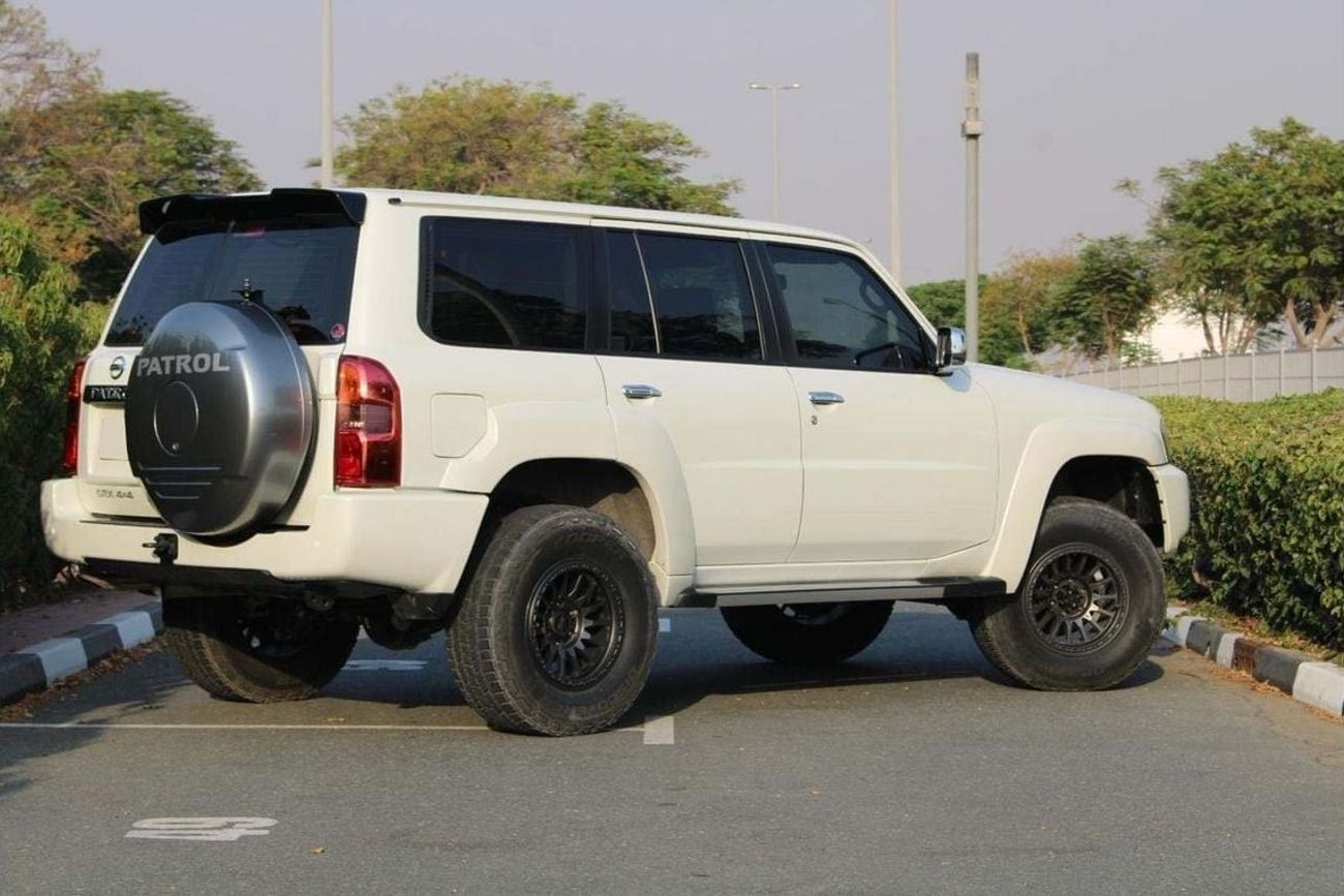 نيسان باترول سفاري NISSAN PATROL Y61 4.8L PETROL 4WD GRX AUTO