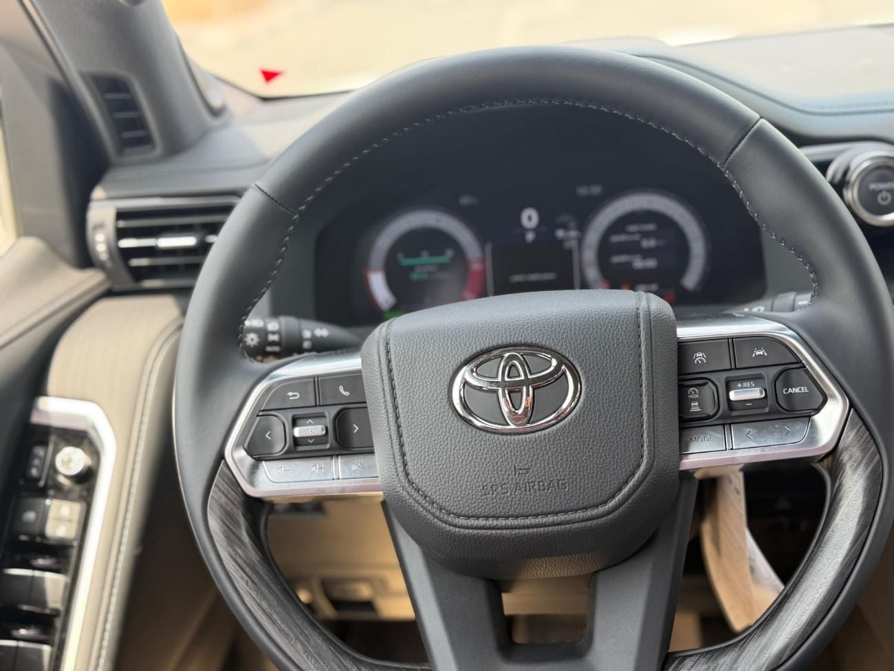 Toyota Land Cruiser VXR Toyota VXR 3.5 Hybrid Omani 2026 Full option