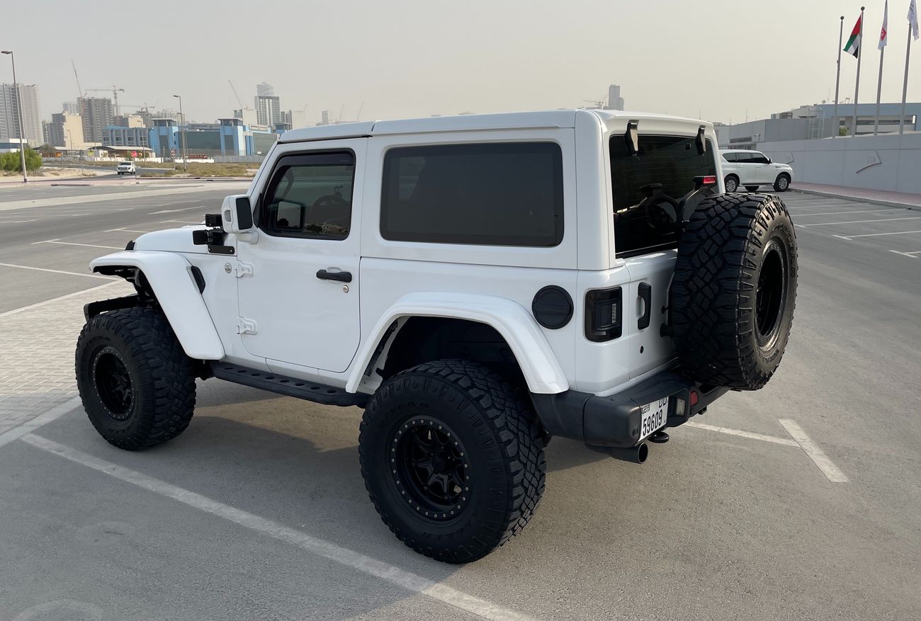 Jeep Wrangler Sahara 3.6L A/T (4 Seater)