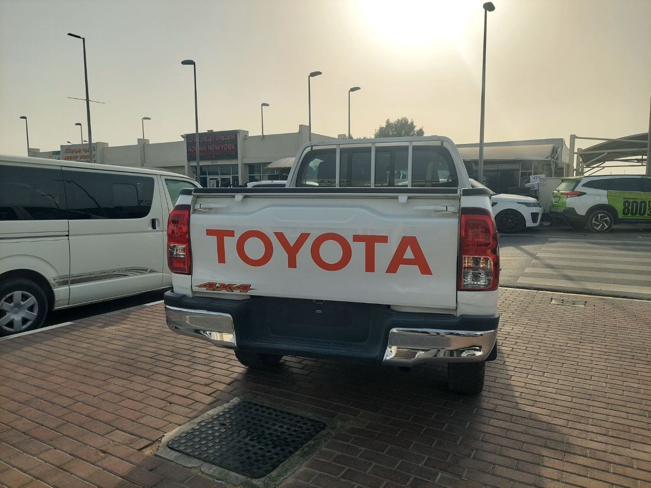 Toyota Hilux DC 2.4L 4WD DIESEL MANUAL TRANSMISSION