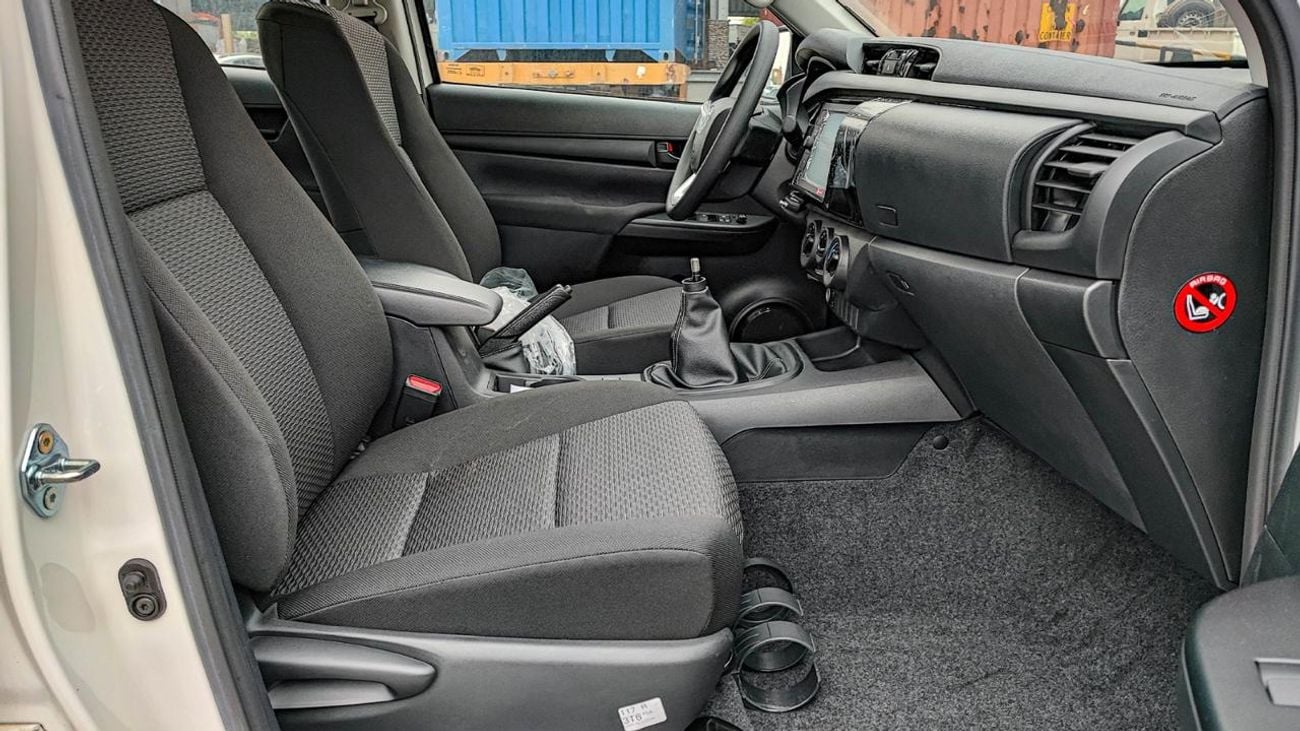Toyota Hilux TOYOTA HILUX WIDE BODY || 2.4L DIESEL M/T / WHITE 2026 | EXPORT AFRICA