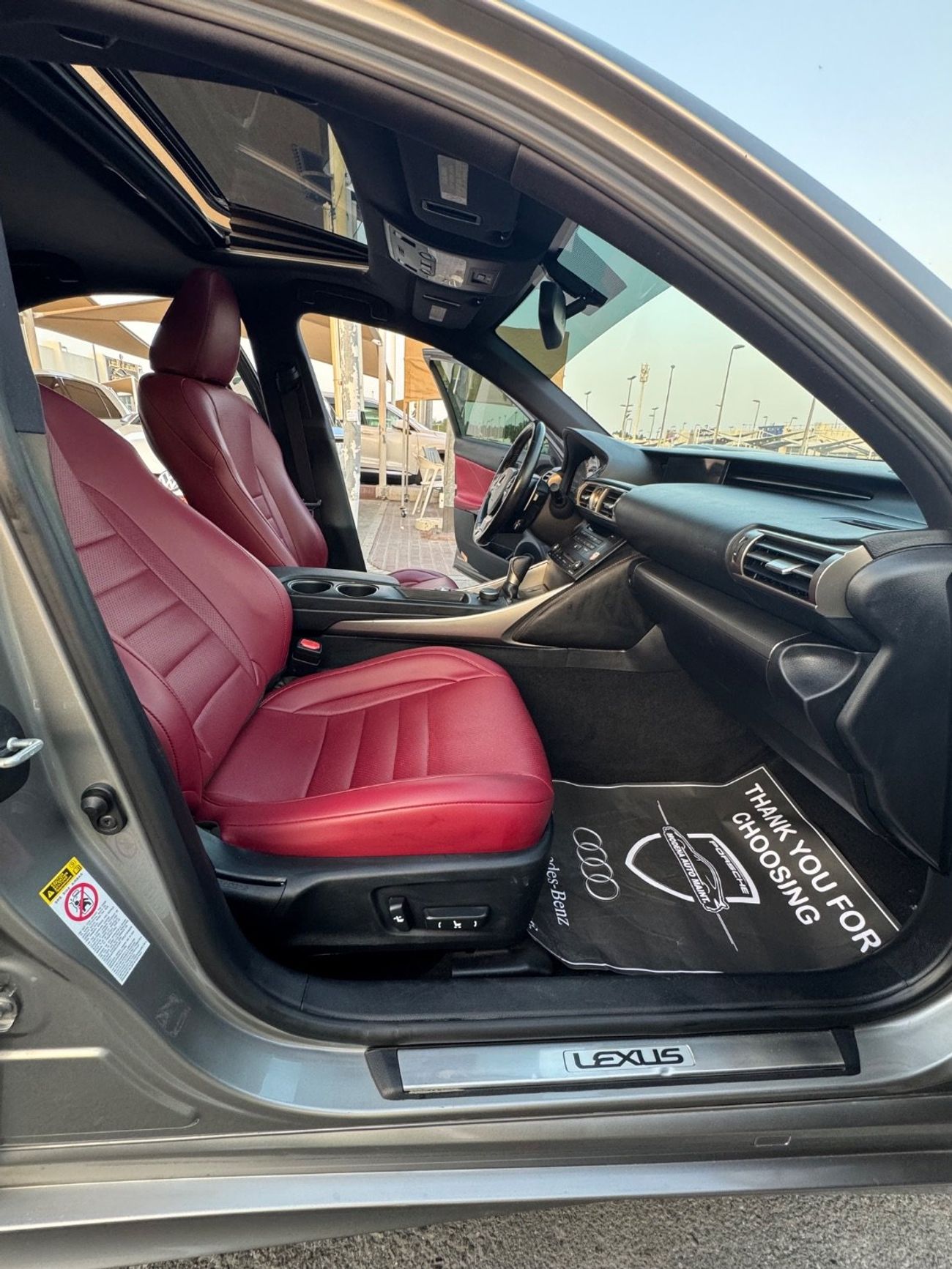 لكزس IS200t F Sport 2.0L