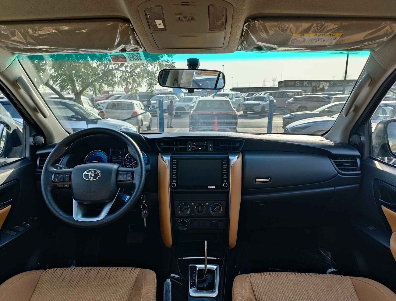 Toyota Fortuner 2.7L V4 PETROL | SC DVD + CAMERA | MANUAL A.C | 4X4 | CODE # FP27F1