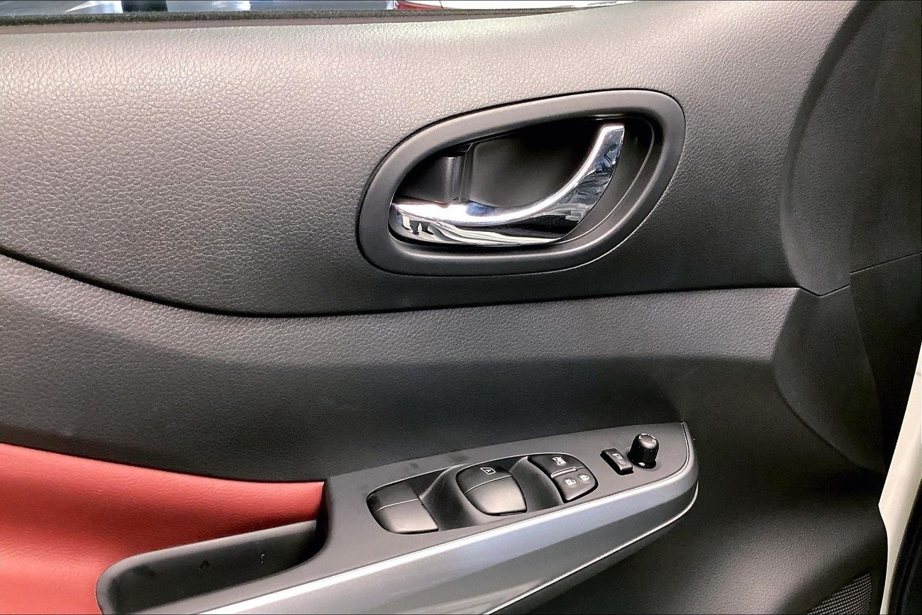 Nissan XTerra Platinum | Guaranteed Warranty | 0 Down Payment