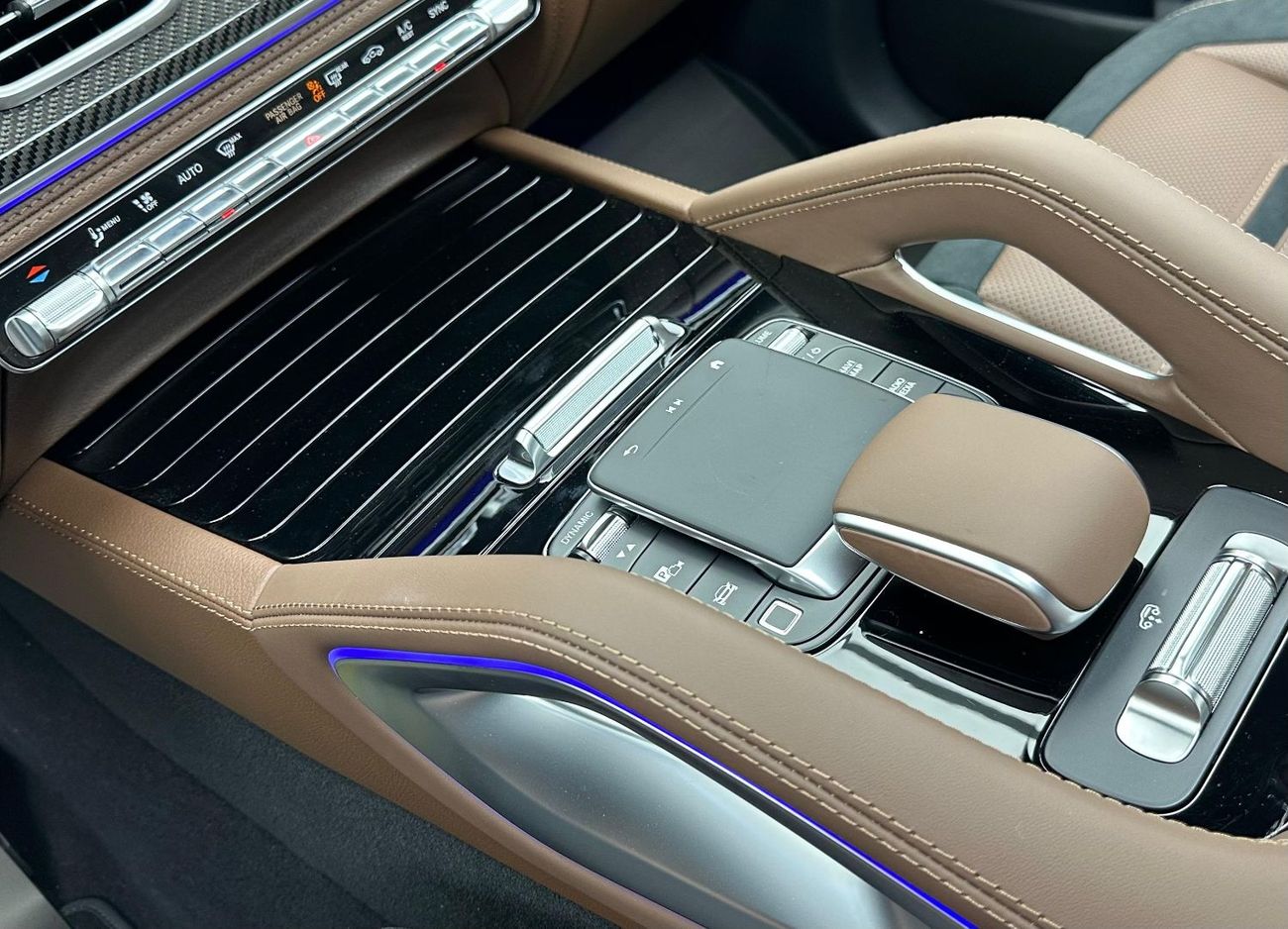 مرسيدس بنز GLE 53 AMG كوبيه 4MATIC+ 2025 Mercedes Benz GLE53 AMG 4MATIC Plus, 5 Years Mercedes Warranty, Full Option, Very Low K