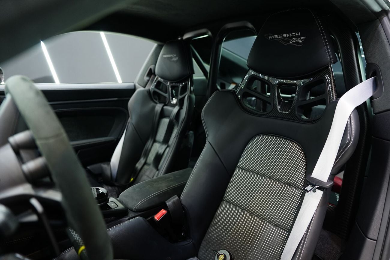 Porsche 911 GT3 RS 4.0L (520 HP) Coupe Weissach Pack, Full Carbon, Ceramic Brakes, Dealer Warranty Till 23/02/20