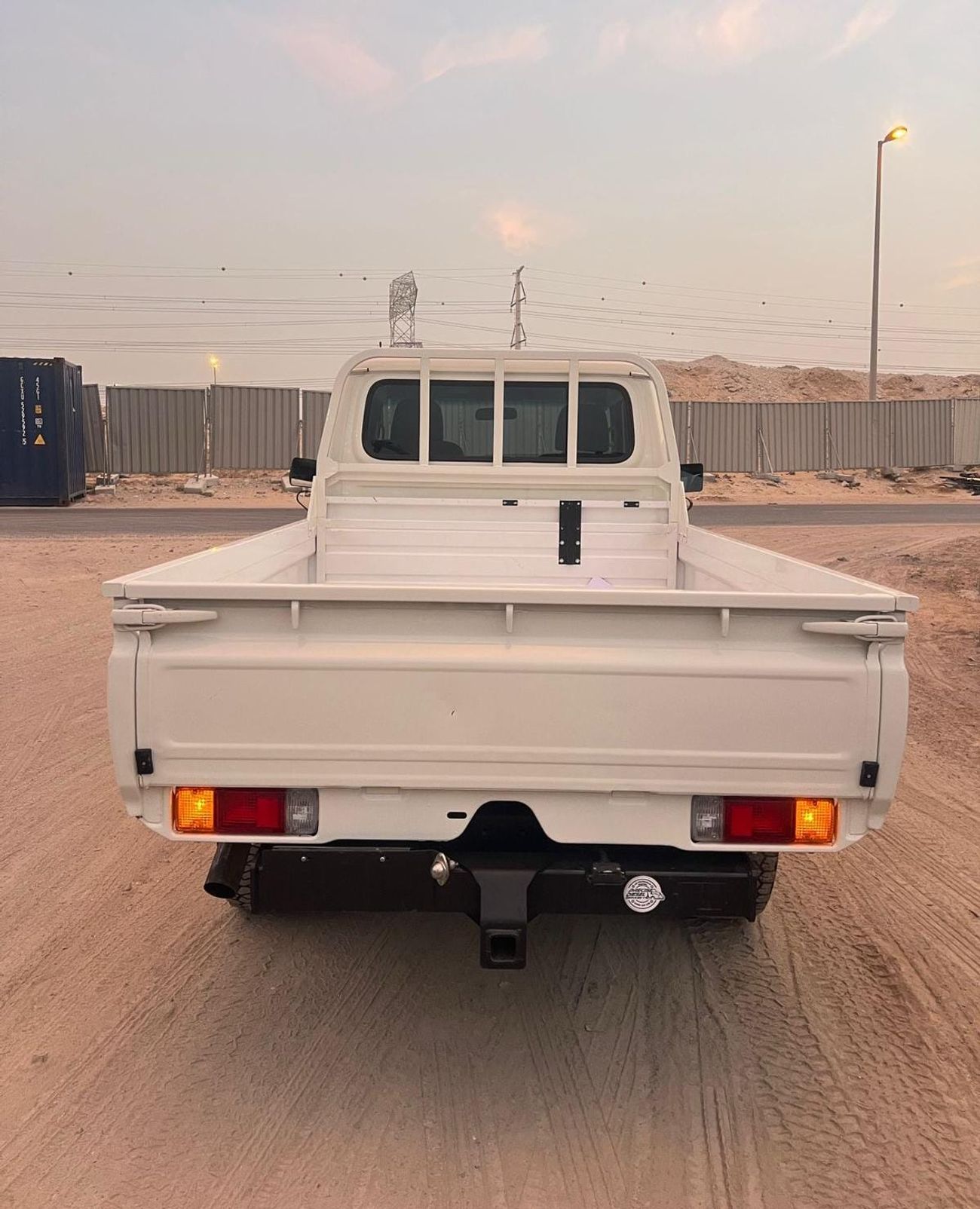 تويوتا لاند كروزر بيك آب DIESEL 4.5 LITER ,RIGHT HAND DRIVE 2022 MODEL