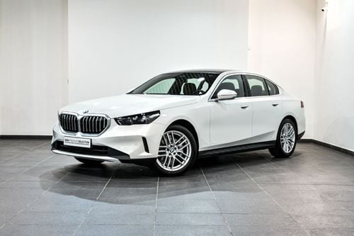BMW 530i 530i Sedan Pure