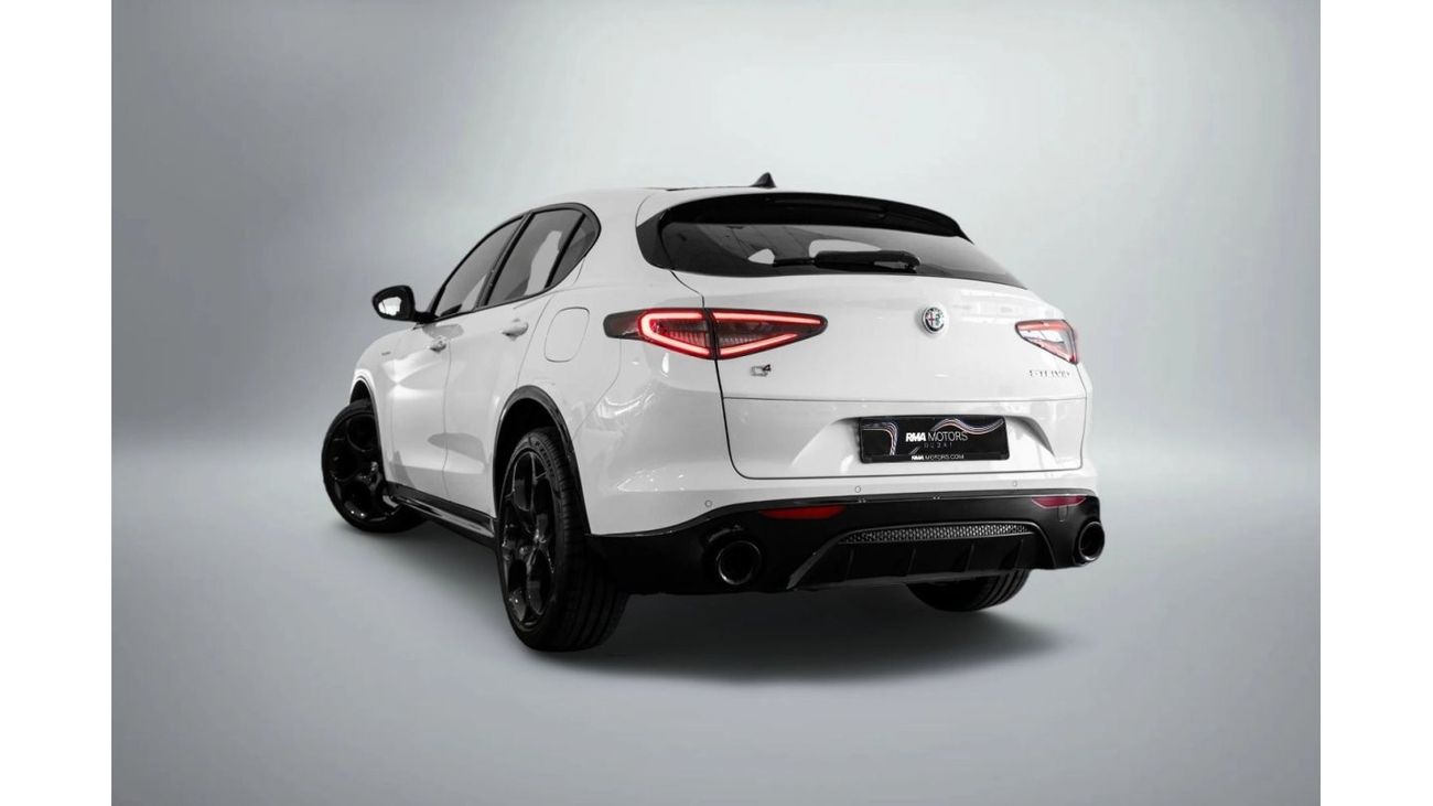 ألفا روميو ستيلفيو Veloce / Delivery Milage / 7 Year Alfa Romeo Warranty & 5 Year Service