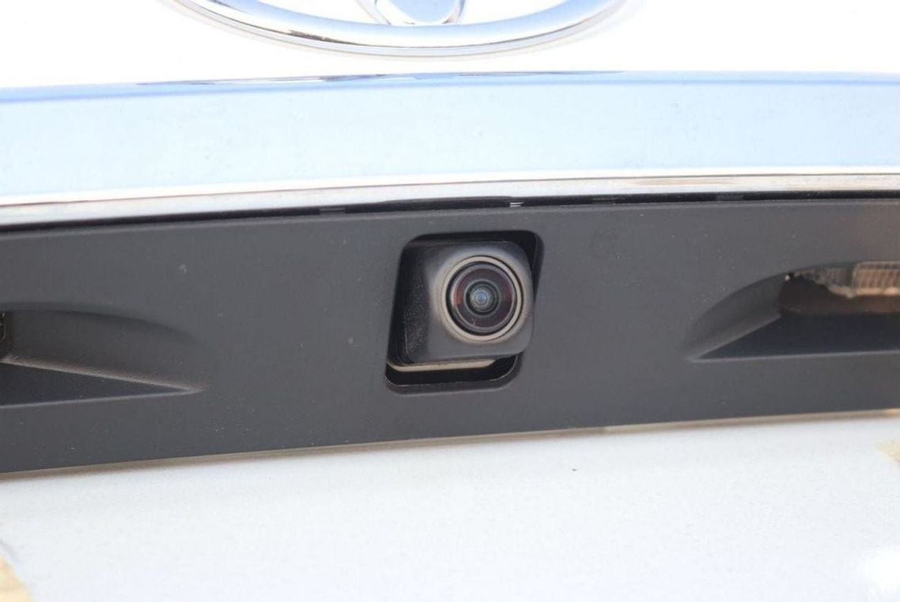 تويوتا كورولا 1.2 L ELITE , PETROL, AUTOMATIC, SUNROOF, PUSH STRT, MONITOR, BACK CAMERA, MODEL 2023 FOR EXPORT