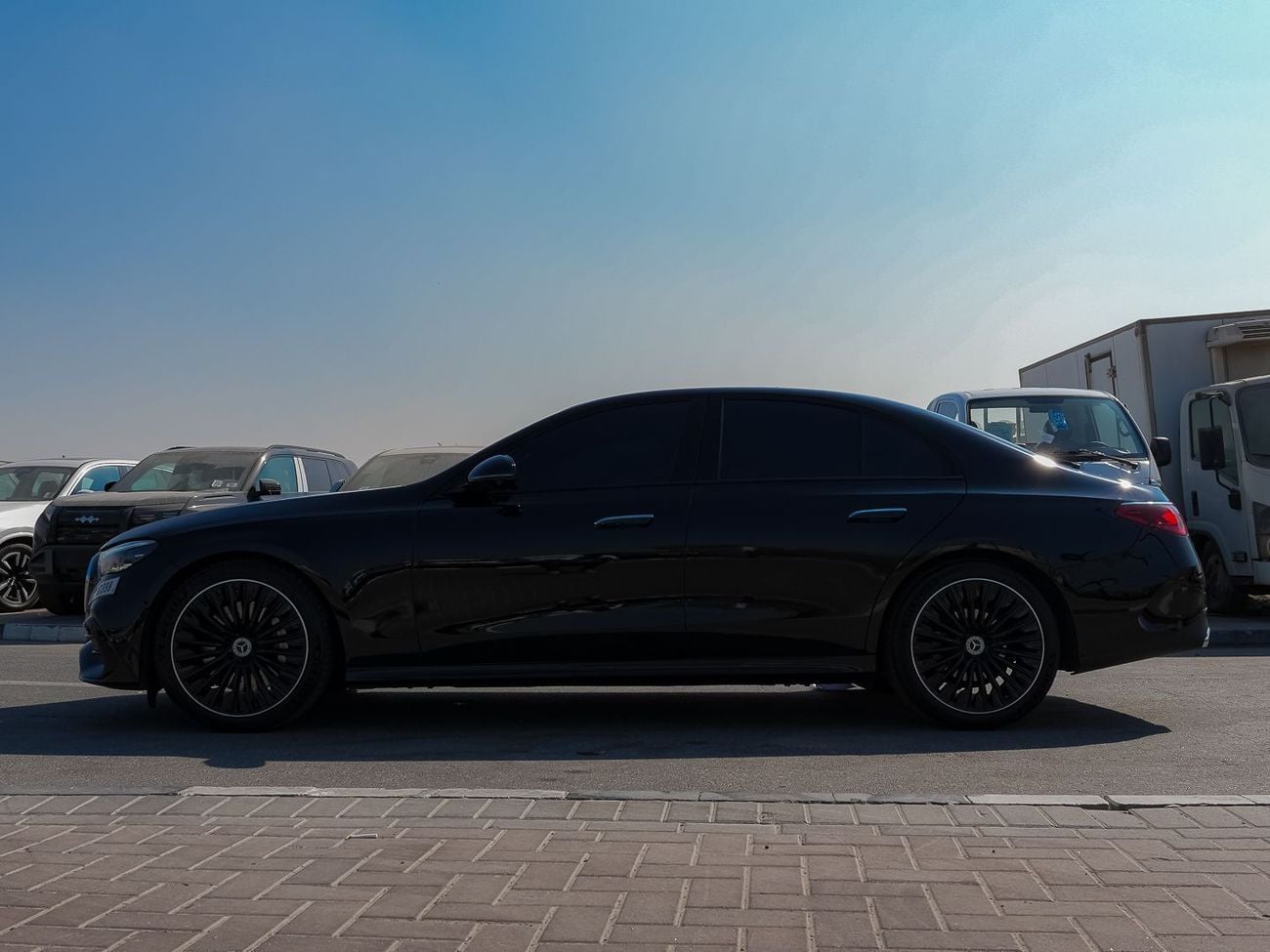 مرسيدس بنز E200 AMG 2.0L 2024 (German Specs) Full Edition