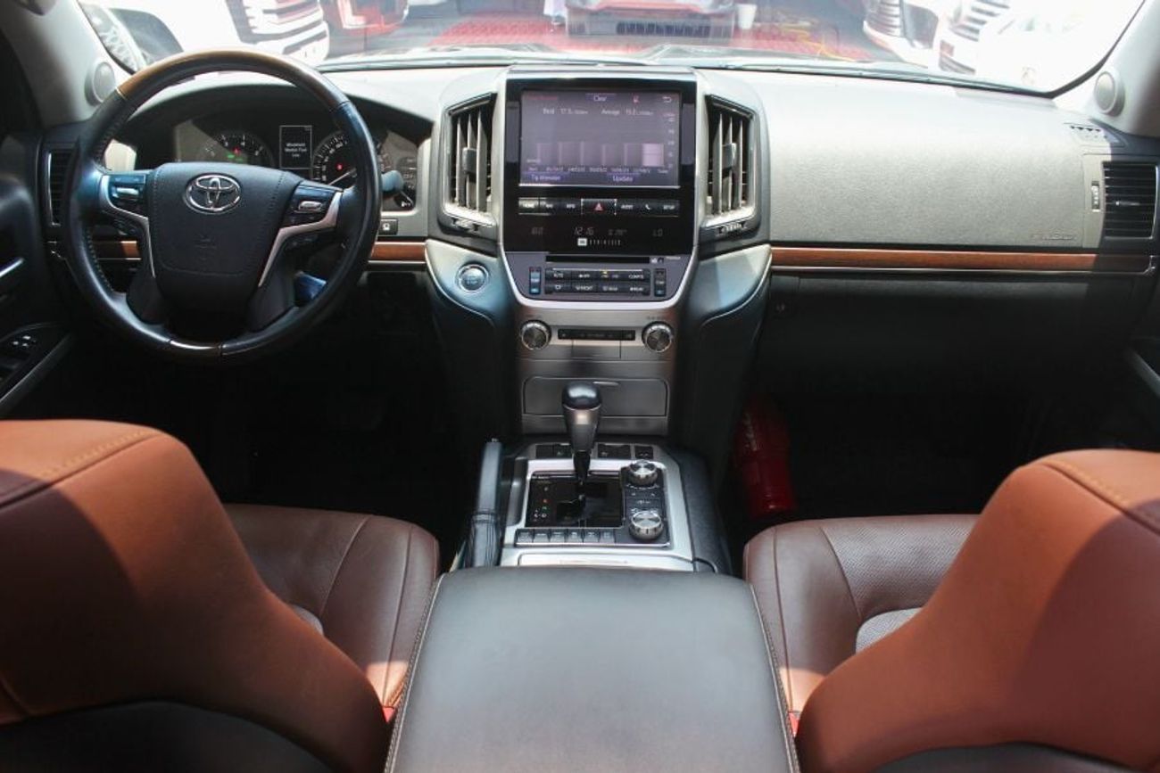 Toyota Land Cruiser VAR V8 5.7,GCC