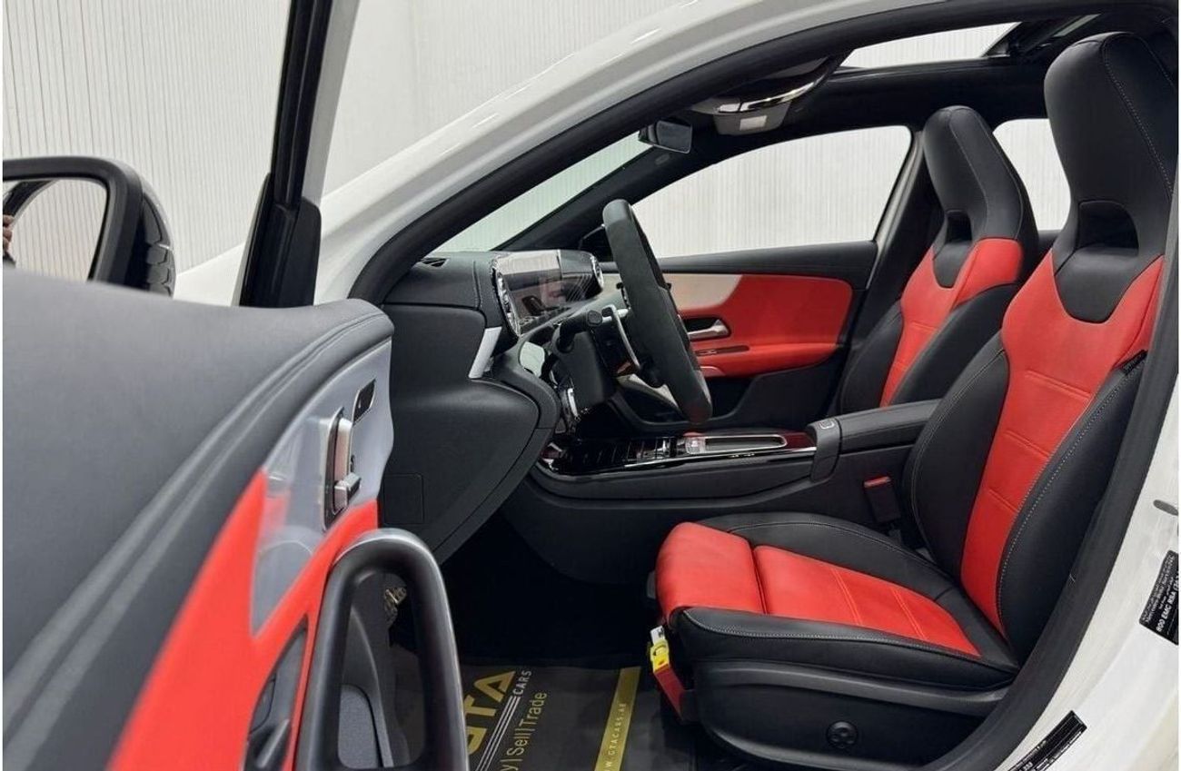 Mercedes-Benz A 35 AMG AMG 4MATIC 2025 Mercedes Benz A35 AMG 4MATIC, 2029 Mercedes Warranty, 2028 Mercedes Service Pack, GC