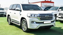 Toyota Land Cruiser VXR 5.7 V8