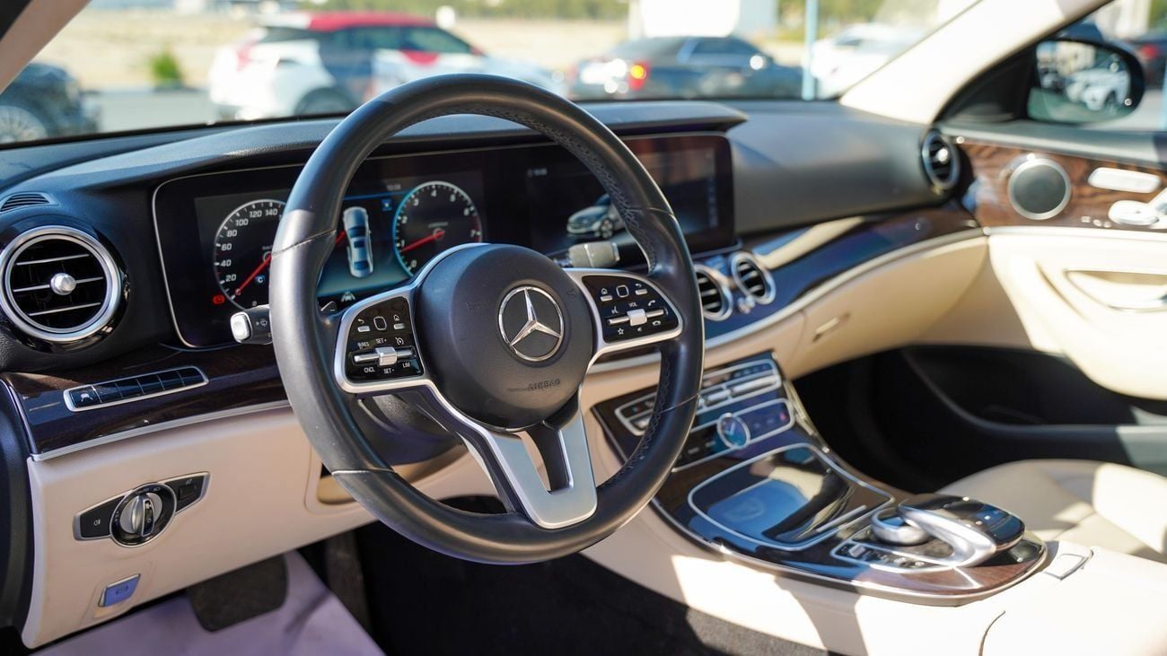 مرسيدس بنز E300 AMG