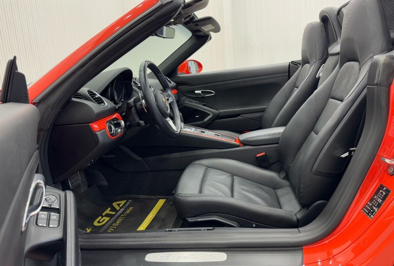 Porsche 718 Boxster 2017 Porsche Boxster S, Full Service History, GCC