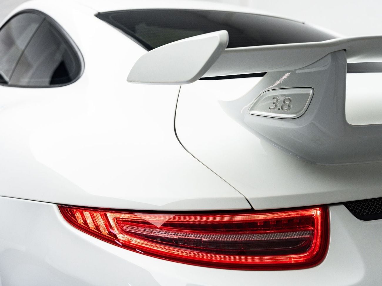 بورش 911 GT3 3.8L (475 HP) Coupe