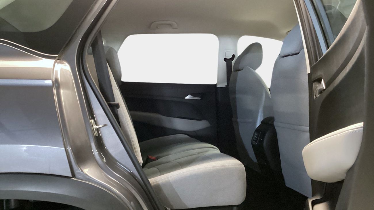 Chevrolet Captiva LS | upto AED 20,000 Ramadan Discount | Guaranteed Warranty | 0 Down Payment