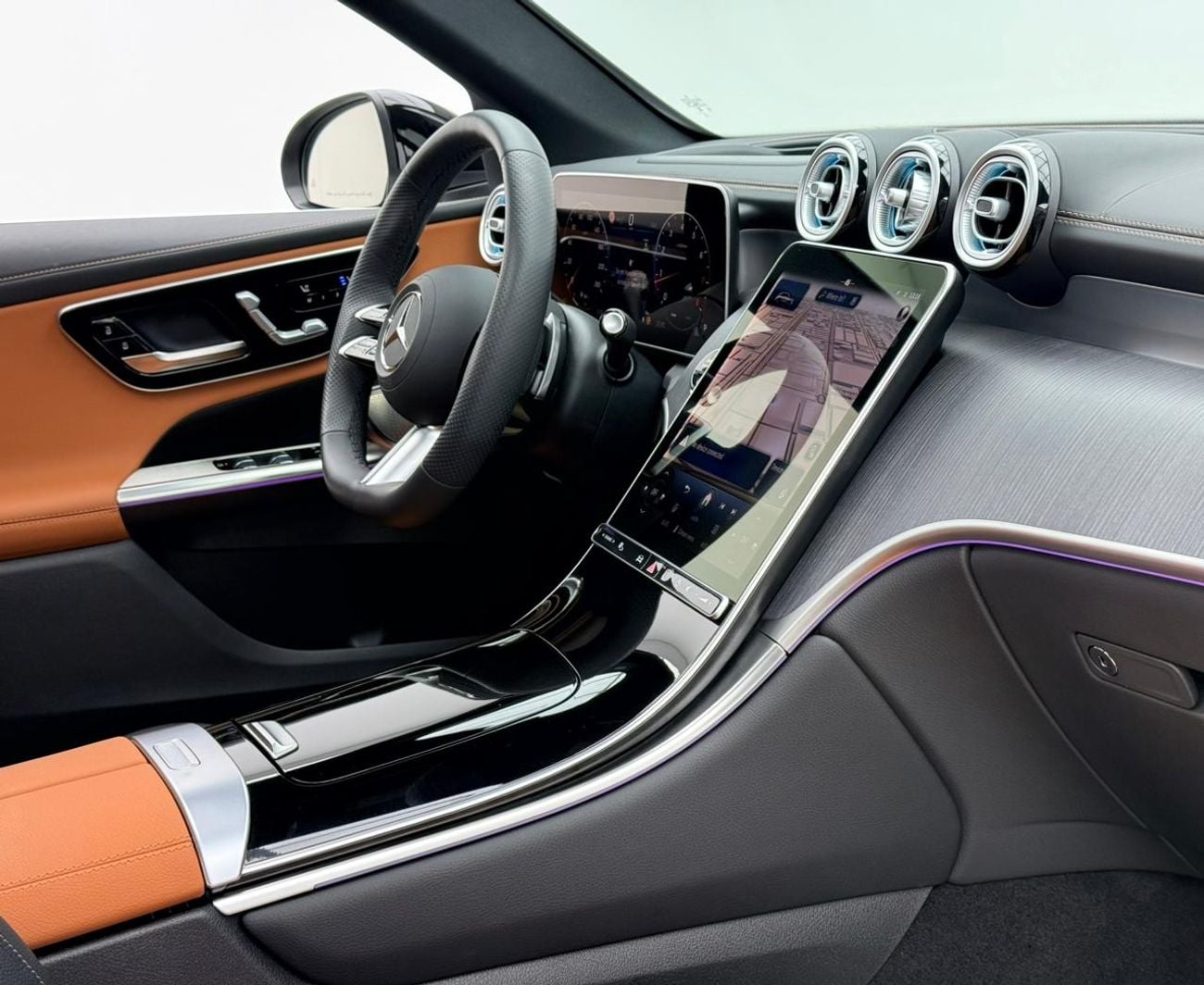 Mercedes-Benz GLC 200 2025 Mercedes Benz GLC200 Premium Plus, 5 Years MB Warranty, Very Low Km, Fully Loaded, GCC