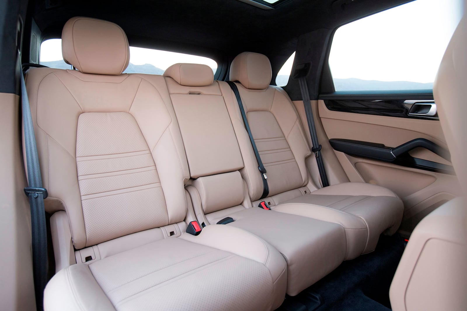 Porsche Cayenne Turbo S interior - Seats