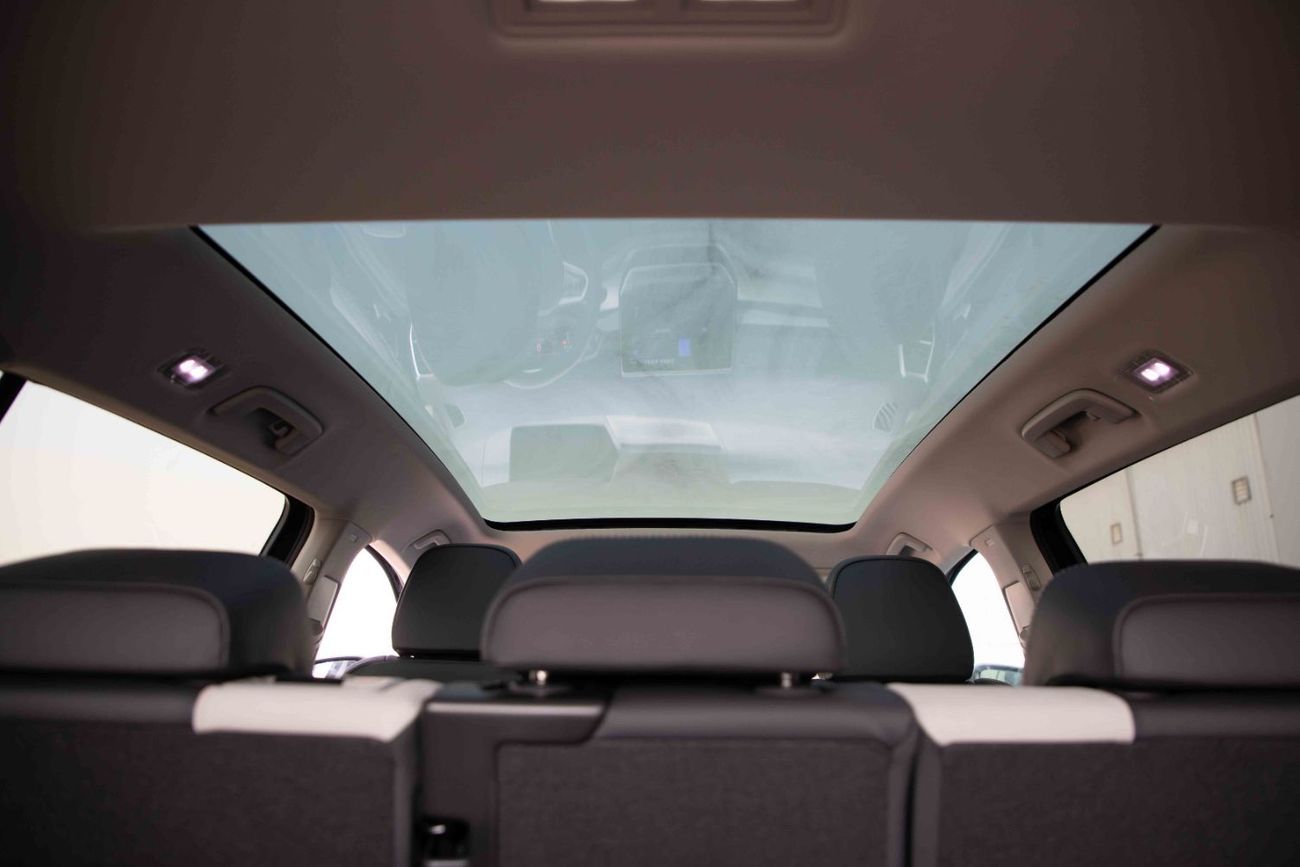 فولكس واجن ID.6 2024 Volkswagen ID6 Crozz Pro - Blue Inside Black | Export Only