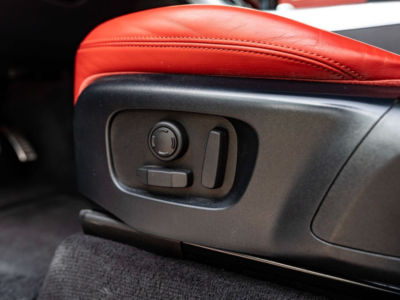 لاند روفر رينج روفر سبورت HSE Dynamic 5.0L (510 HP)