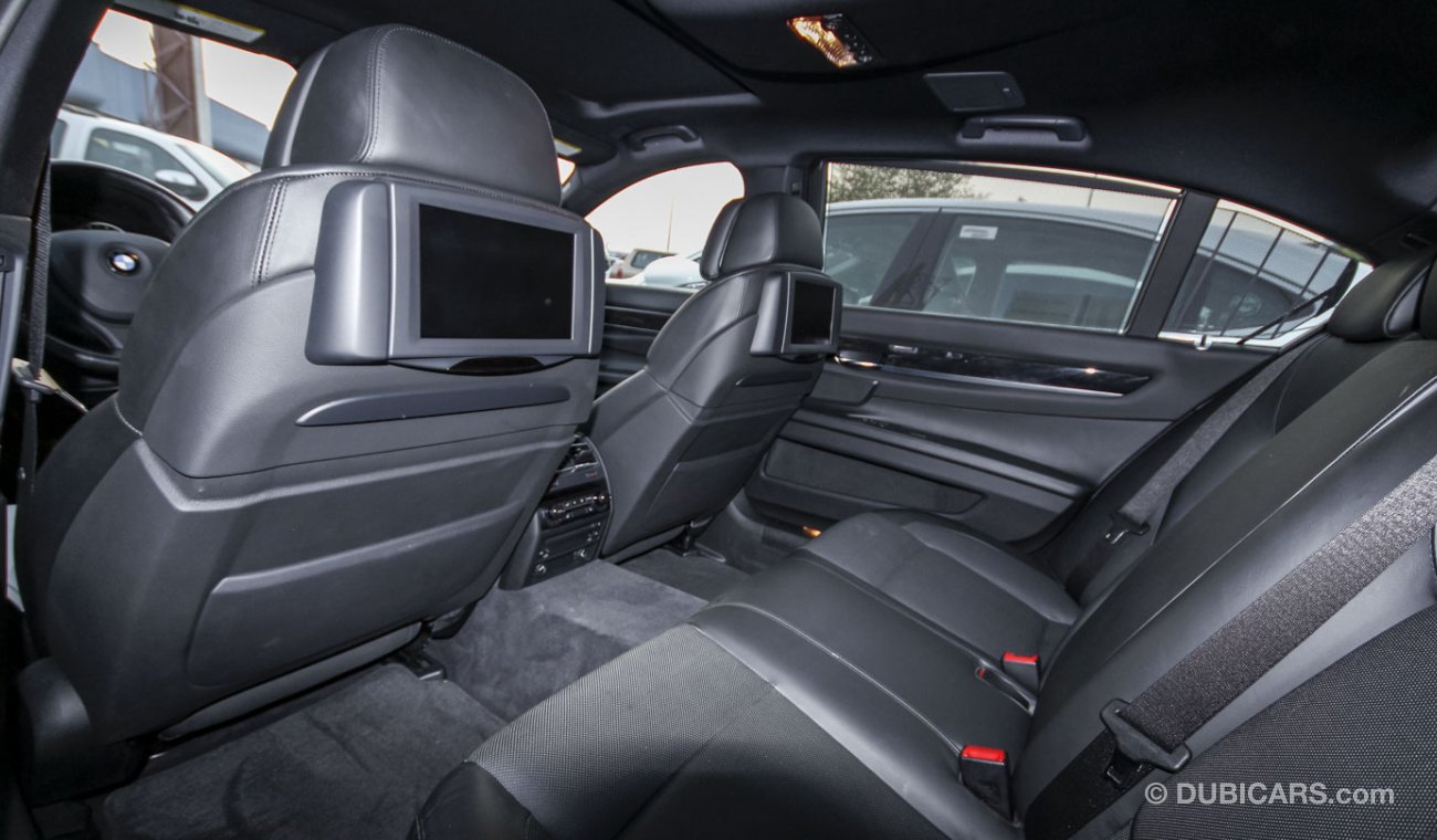 بي أم دبليو 750Li i