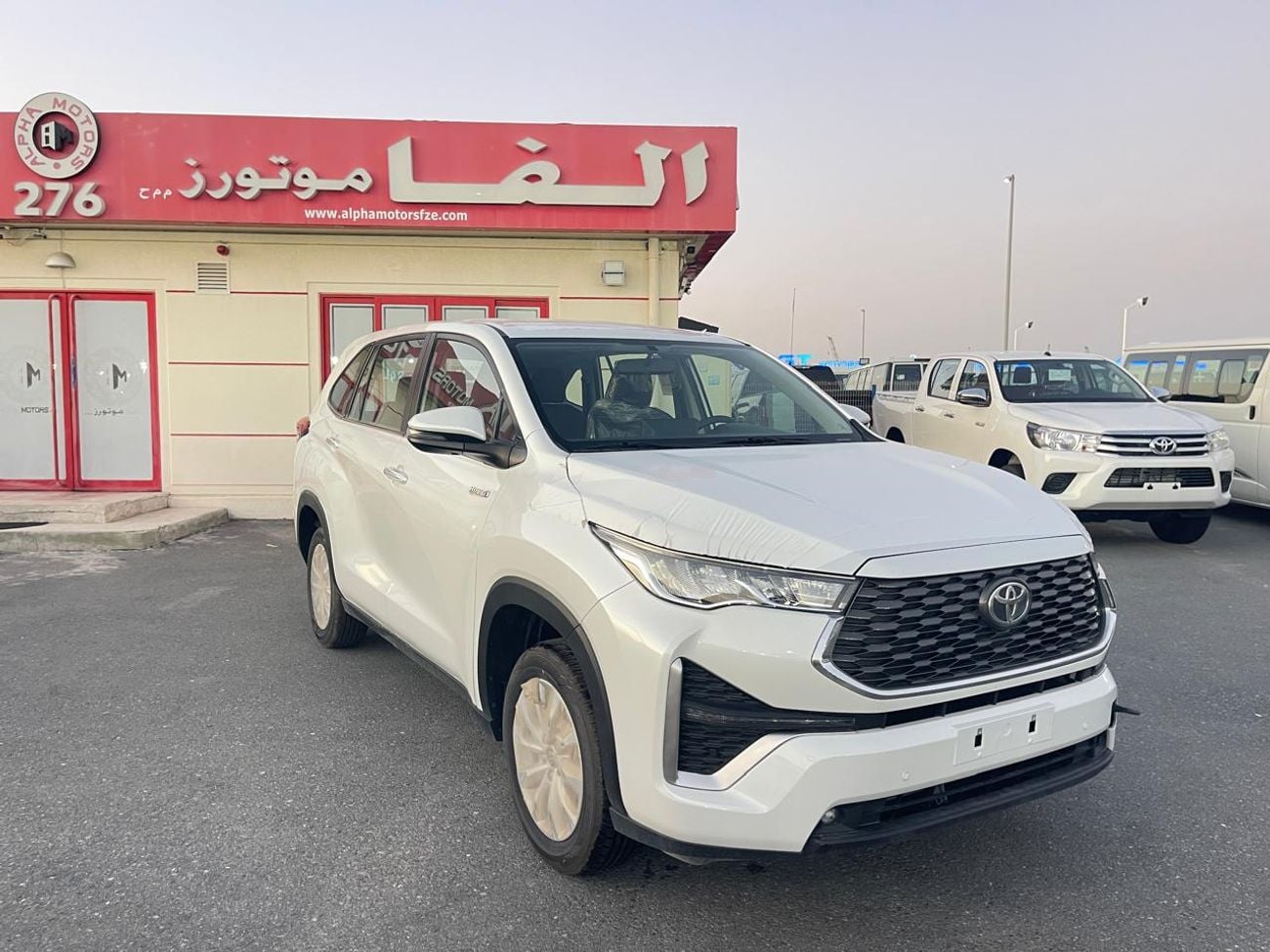 تويوتا إينوفا 2.0L HyCross 8S Hybrid