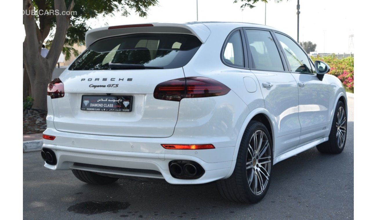 Porsche Cayenne GTS Porsche Cayenne GTS 2016 gcc