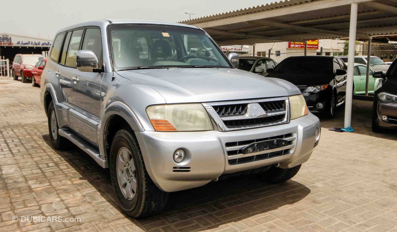 Mitsubishi Pajero GLS V6