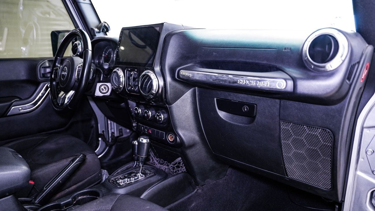 جيب رانجلر Unlimited Sport 3.6L A/T