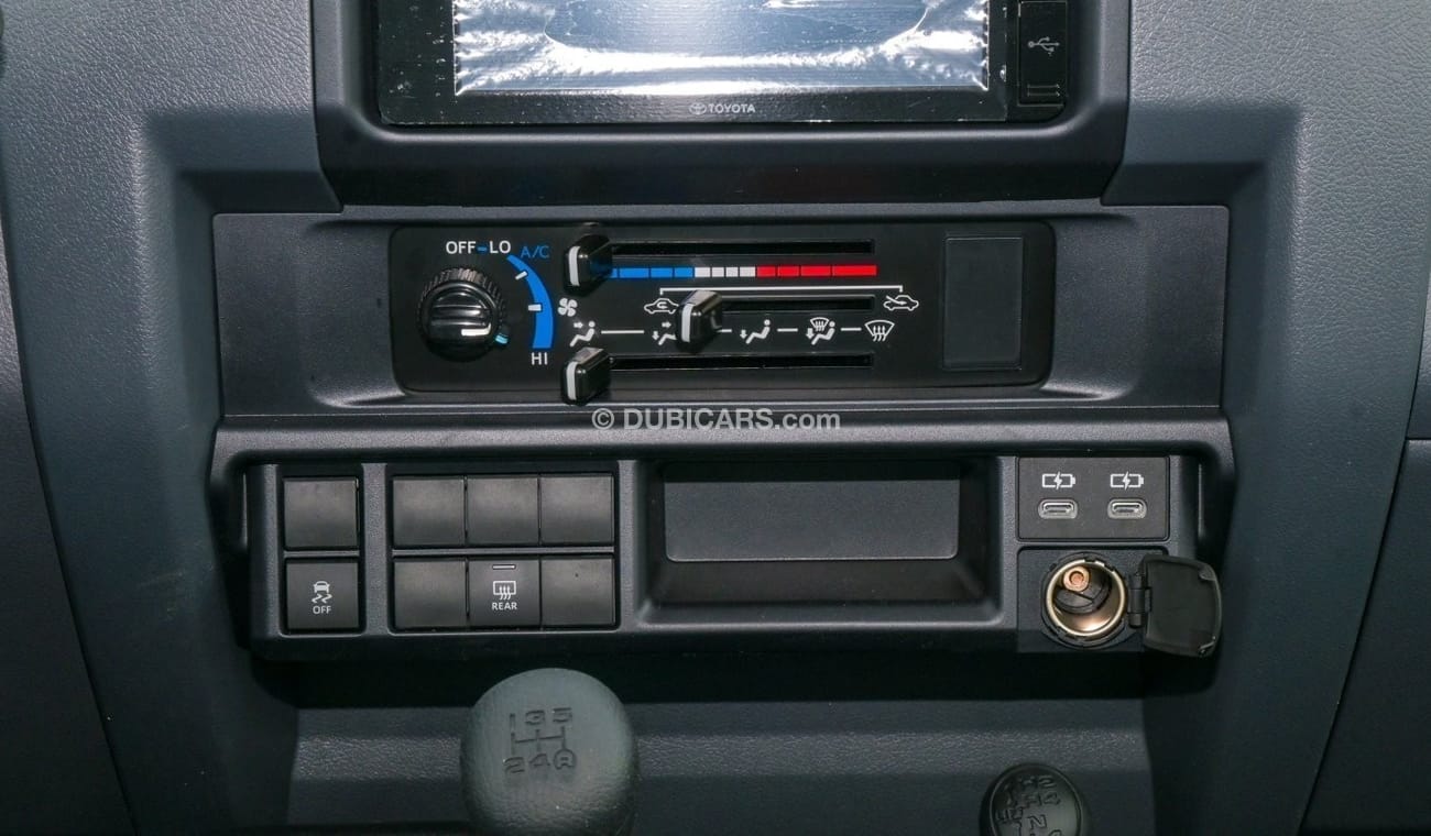 تويوتا لاند كروزر 70 LX V6