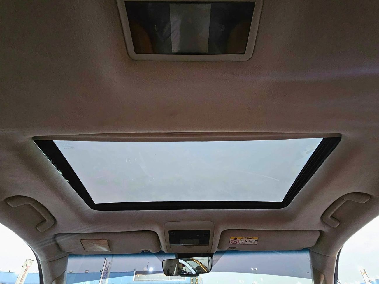 لكزس LX 570 GCC/ FULL OPTION / RADAR / ZAFRAN INTERIOR/LOW MILEAGE/ EXPORT ONLY / LOT#25091