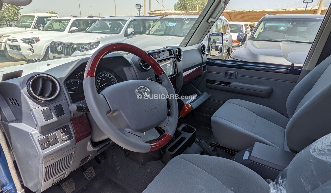 Toyota Land Cruiser 70 76 LX LIMITED V8 4.5L TURBO DIESEL 4WD 5 SEAT MT