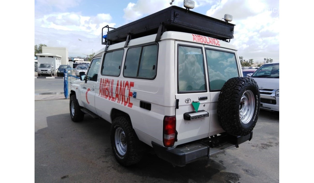Toyota Land Cruiser Ambulance