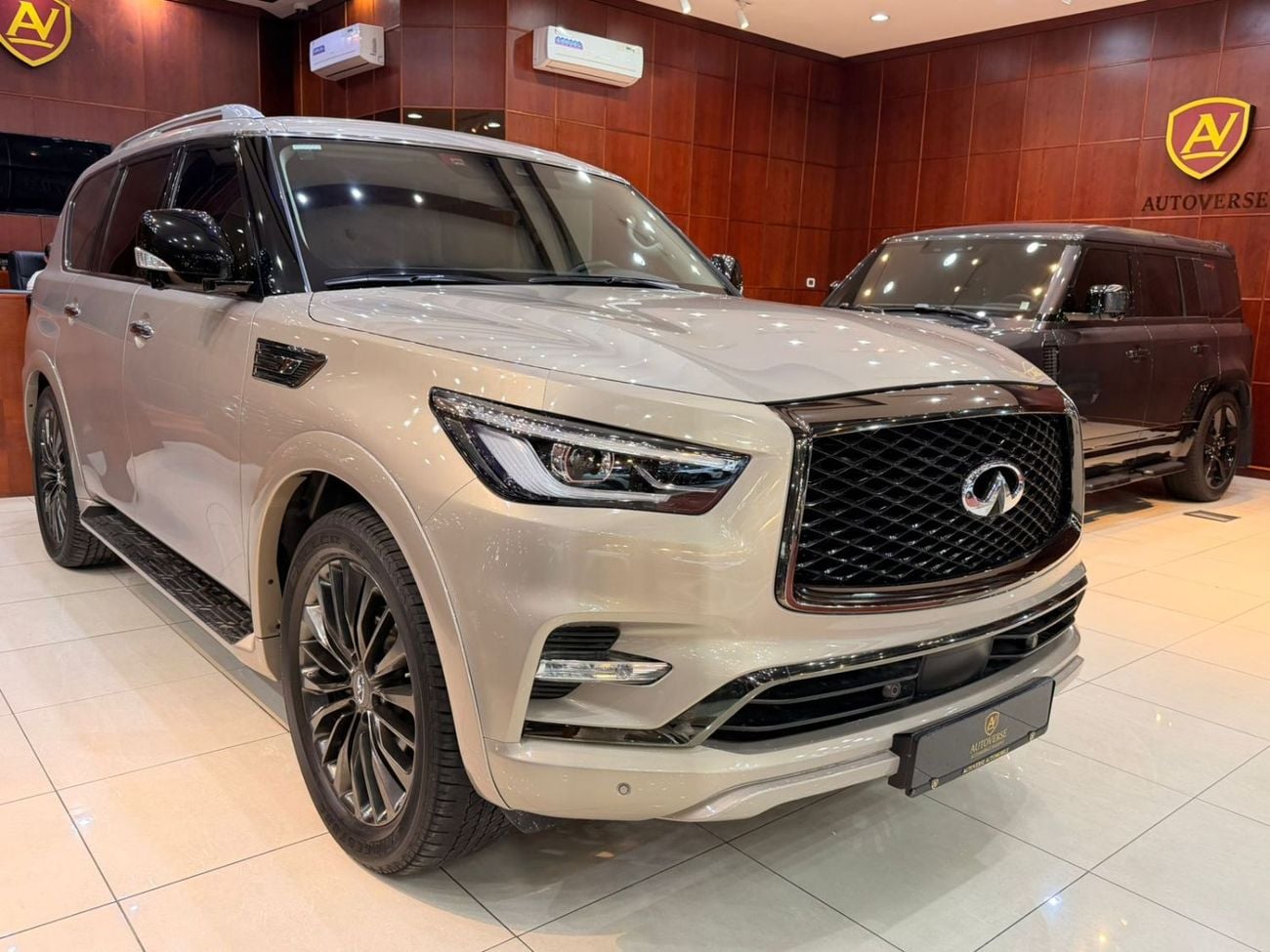 إنفينيتي QX80 Sensory 8 5.6L