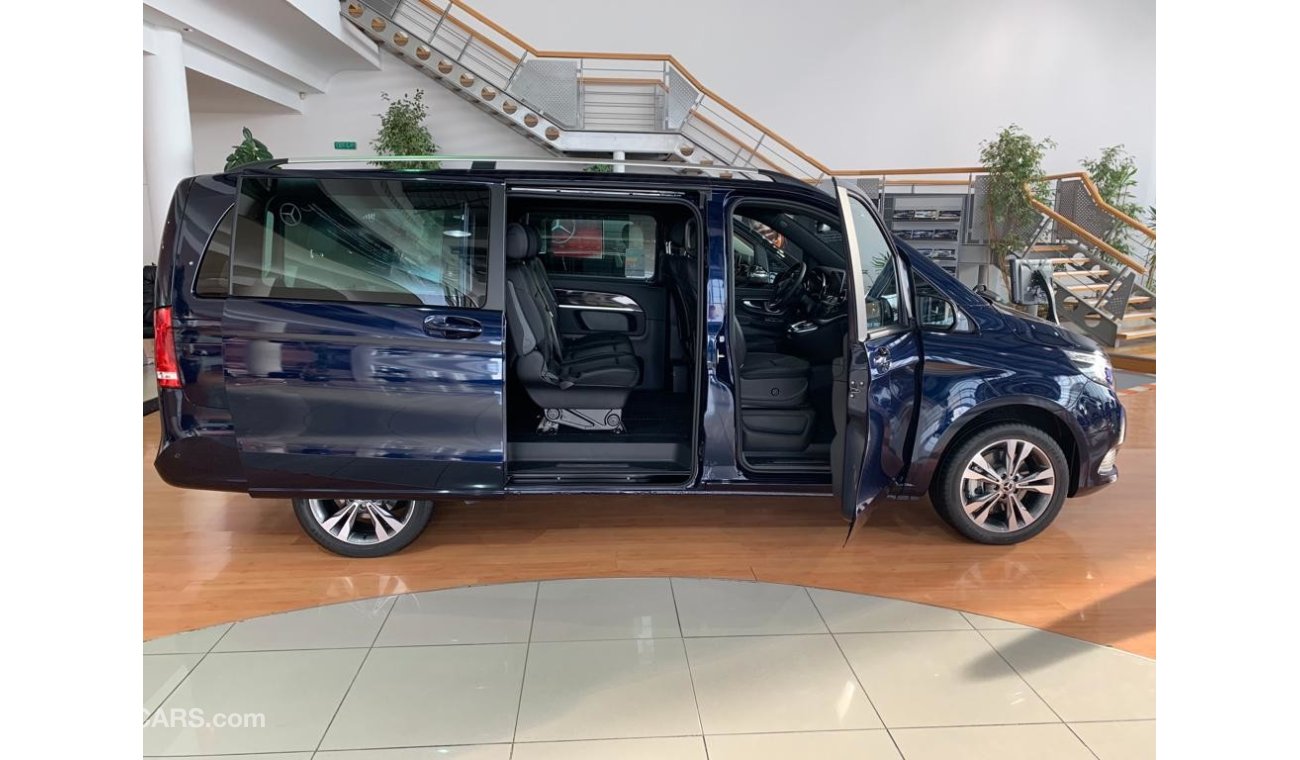 مرسيدس بنز V 250