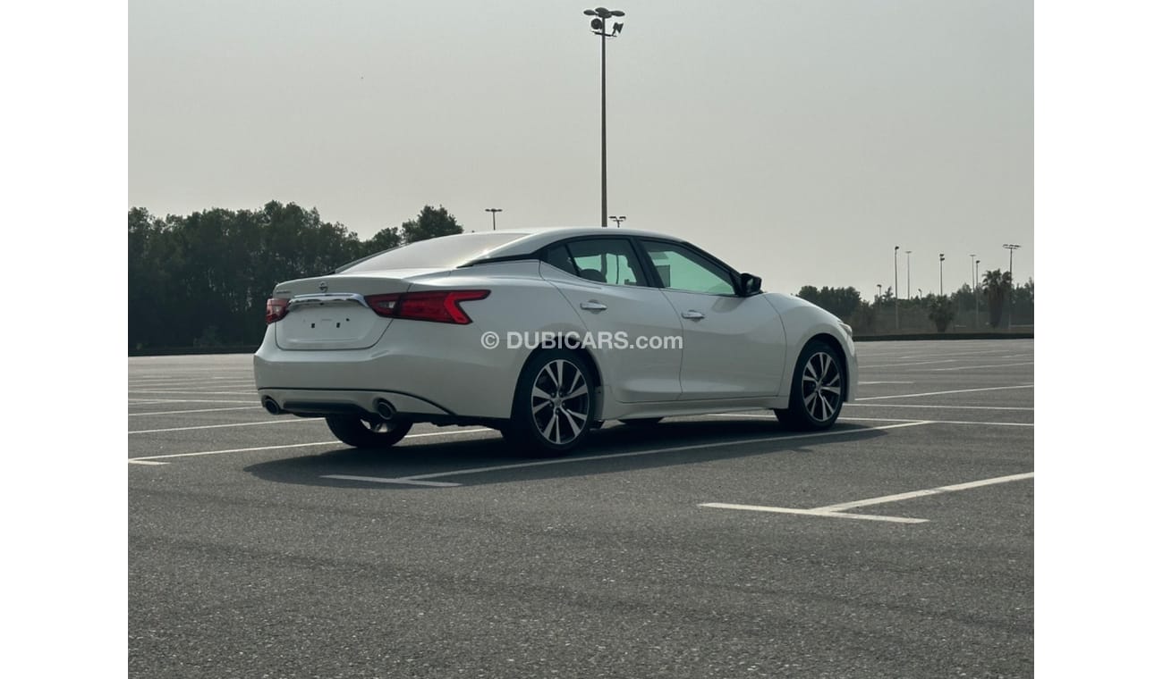 Nissan Maxima Model 2016 GCC CAR PERFECT CONDITION INSIDE AND OUTSIDE FULL ELECTRIC CONTROL STEERING CONTROL