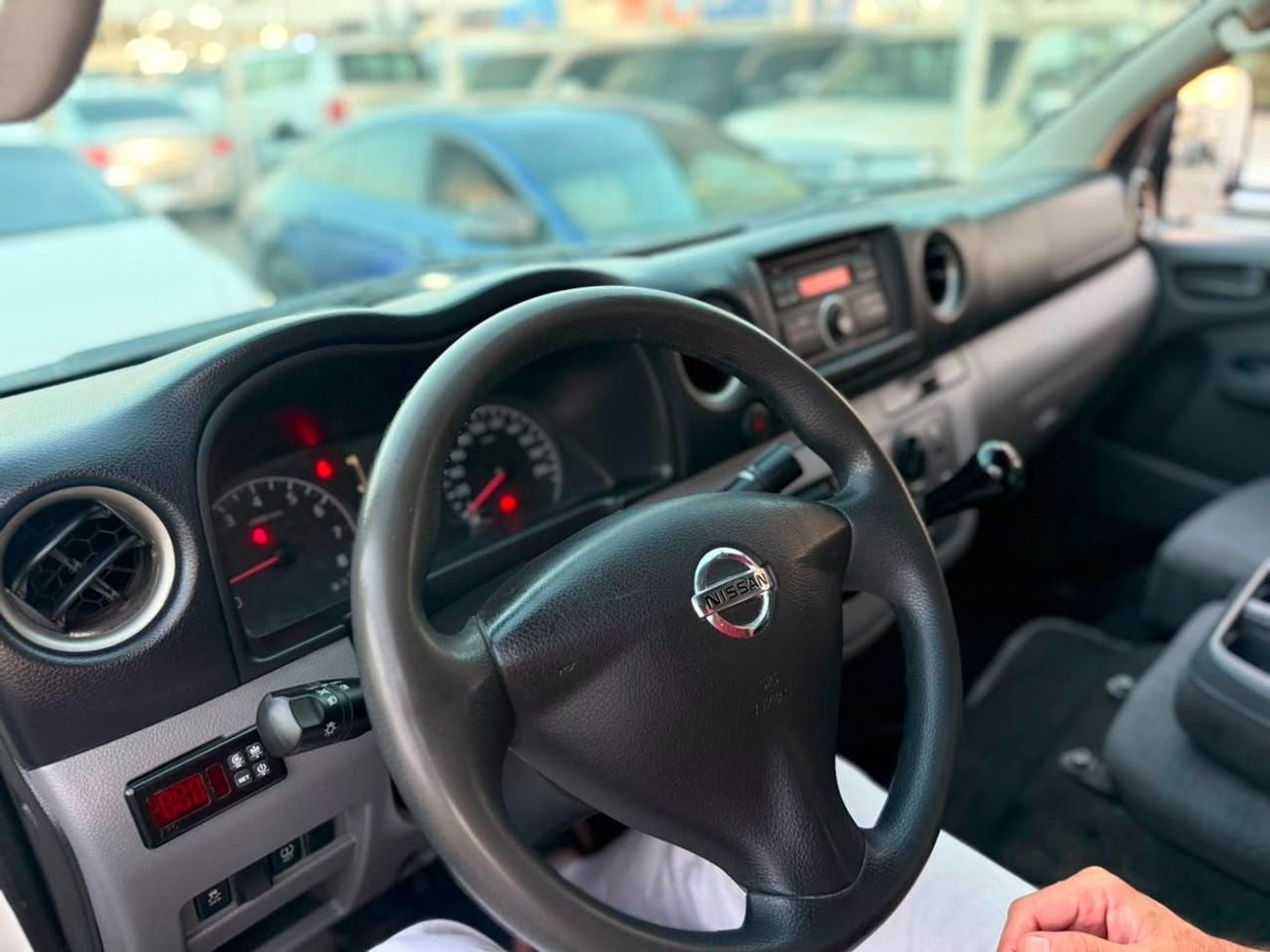 Nissan Urvan STD