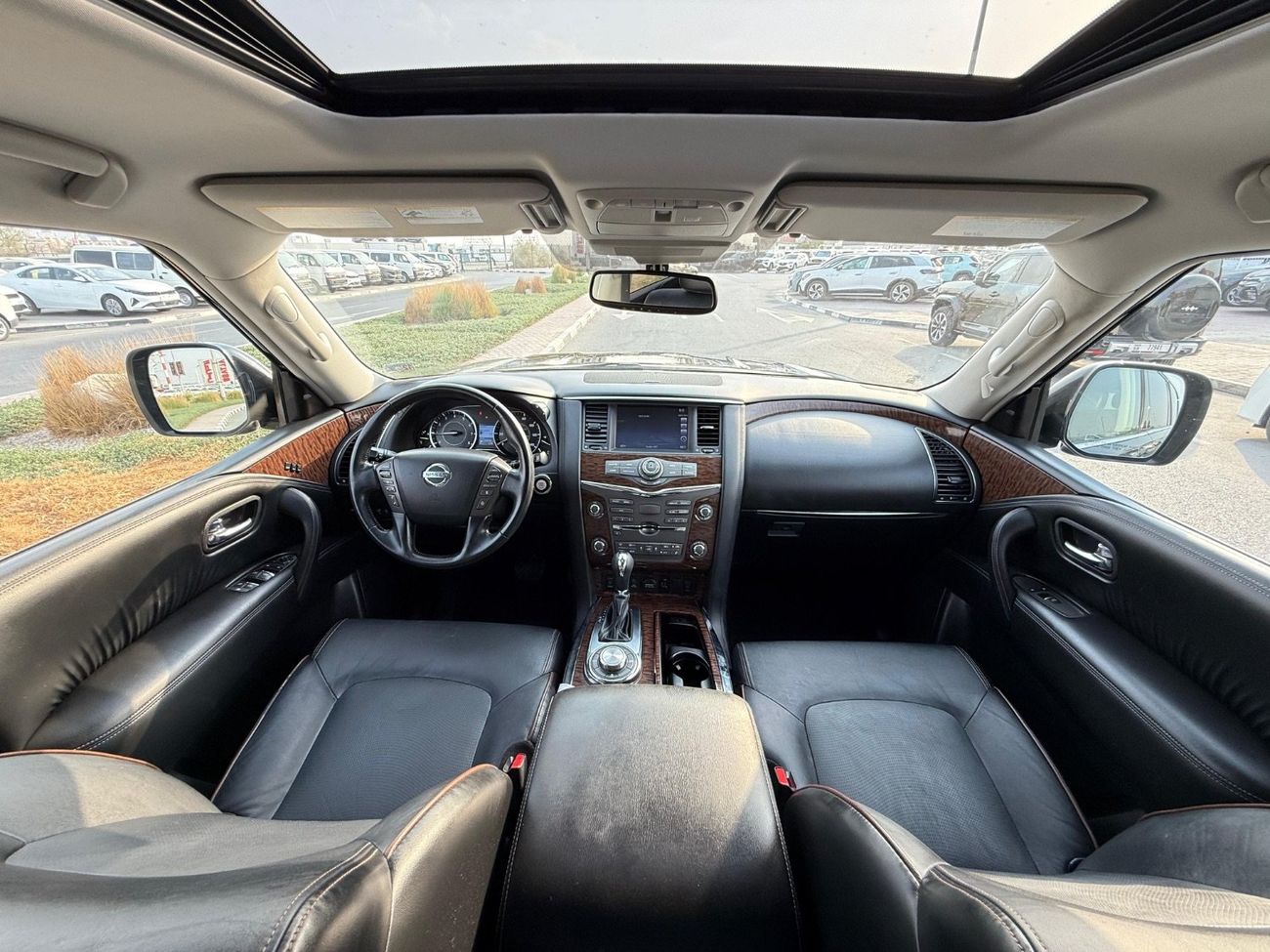 Nissan Armada 4WD SL Full Option