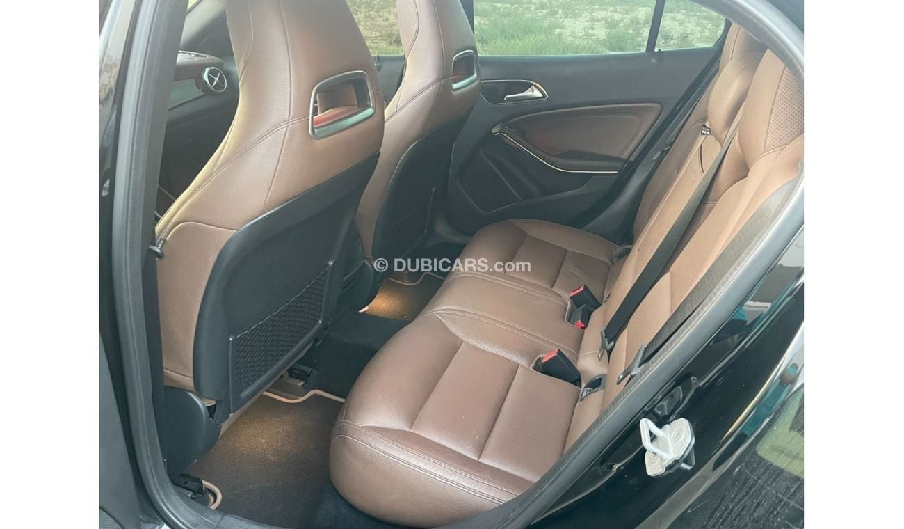 Mercedes-Benz CLA 250 Mercedes GLA 250 FREE ACCIDENT 2018 BLACK 180K GCC Automatic Gasoline 5 4 BLACK Price : 110000 Mobil